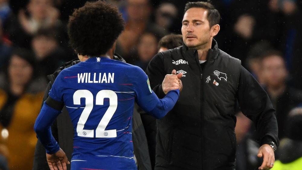 صفقة تبادلة "برازيلية" تحوم في الأفق بين برشلونة وتشيلسي