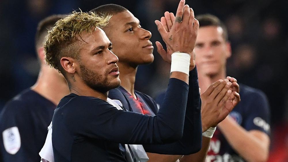 بنود 'سرية' في عقد نيمار وباقي النجوم... ضرورة التصفيق وتحية الجمهور