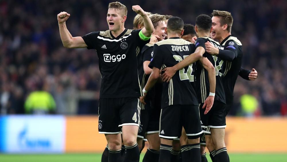 السيتي وليفربول يخطفان صفقتين من برشلونة