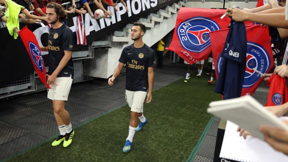 باريس اتخذ قراراً ببيع نجمه، والبريميرليج يحتضنه