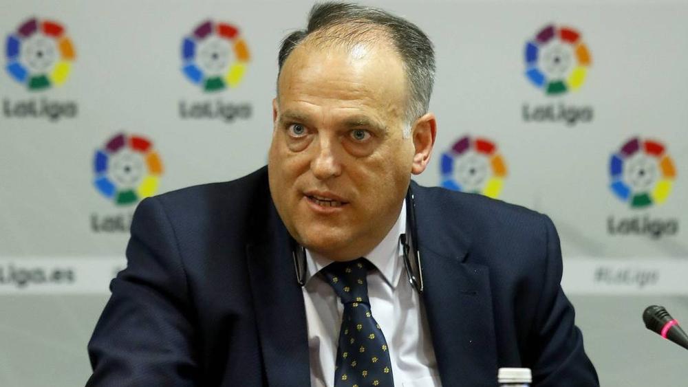 تيباس مُتفائل بإقامة لقاء جيرونا وبرشلونة بأمريكا