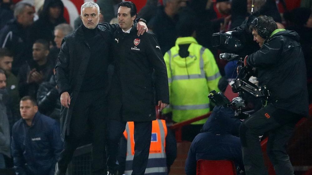 مورينيو يوجه رسالة لجاري نيفيل بعد التعادل مع آرسنال