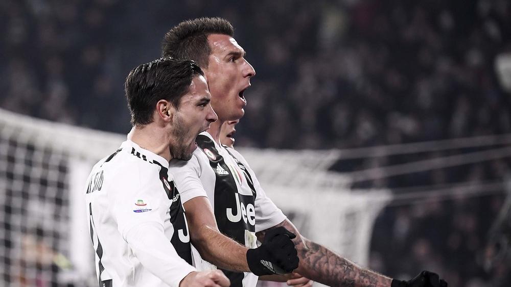 يوفنتوس يحسم قمة "الكالتشيو" لصالحه بفضل ماندزوكيتش