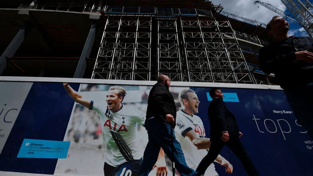 توتنهام يعلن خبرًا محبطًا بشأن ملعبه الجديد