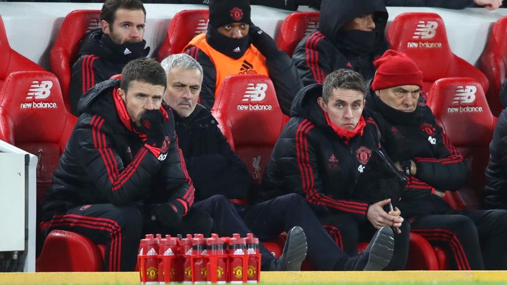 على طريقة سولاري، كاريك يتولى تدريب المان يونايتد