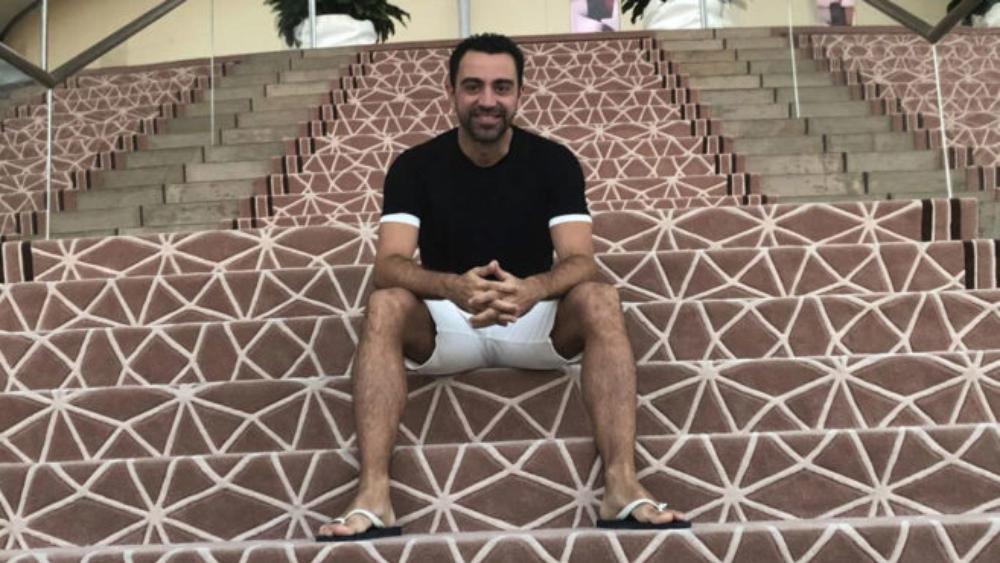 تشافي: هذا هو الفريق الذي يلعب كرة جميلة، وهذا رأيي في مدريد وميسي