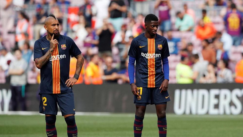 فيدال: "لا يوجد لاعب أساسي في برشلونة... وهذا رأيي في ديمبيلي"