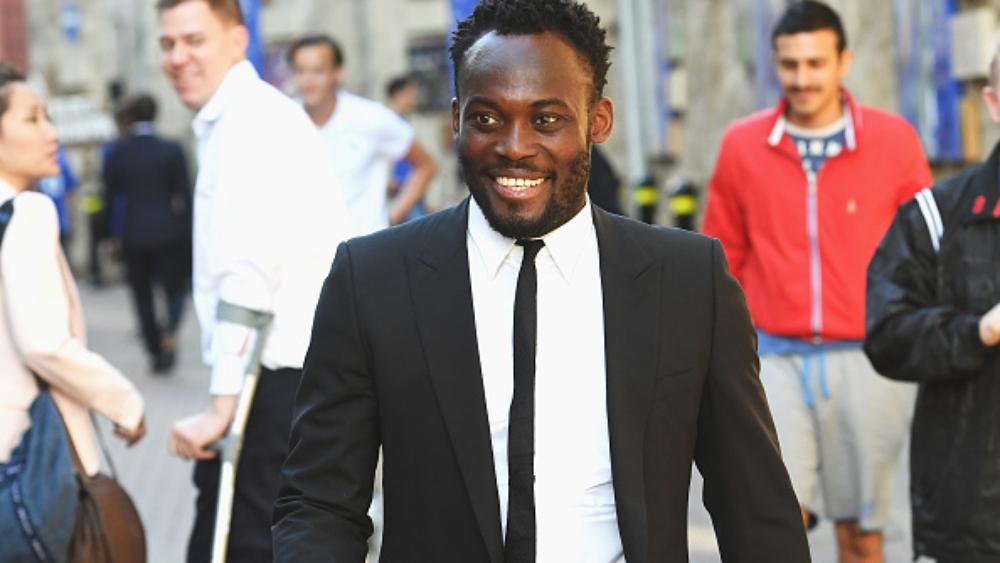 إيسيان يحذر تشيلسي من بيع هذا اللاعب لبرشلونة