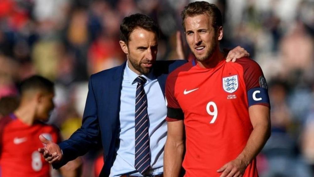 ملكة إنجلترا تكرم هاري كين وساوثجيت بوسام خاص