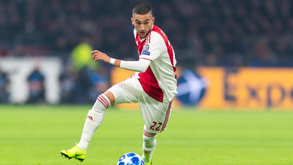 صحفي هولندي: "استمتعوا بالفنَّان حكيم زياش"