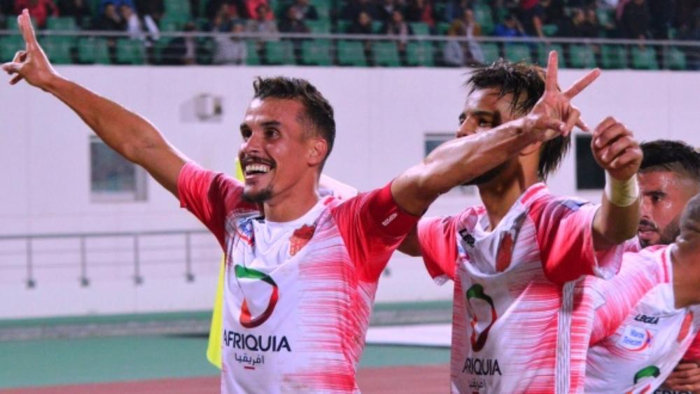 الحسنية تحقق انتصار ثمينا من قلب تطوان وترافق الوداد في الصدارة