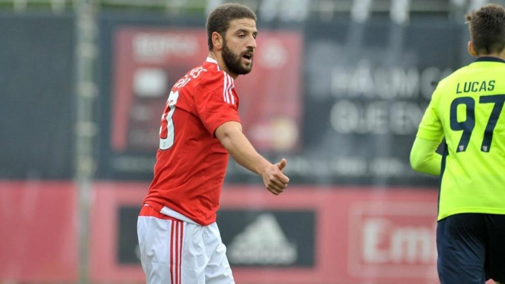 كوينز بارك رينجرز يُبدِّدُ حظوظ تعاقده مع تاعرابت