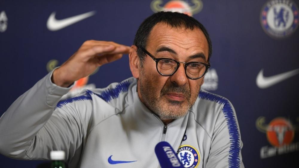 ساري يعلن حاجته للاعب في مركز الوسط: "القرار بيد الإدارة"