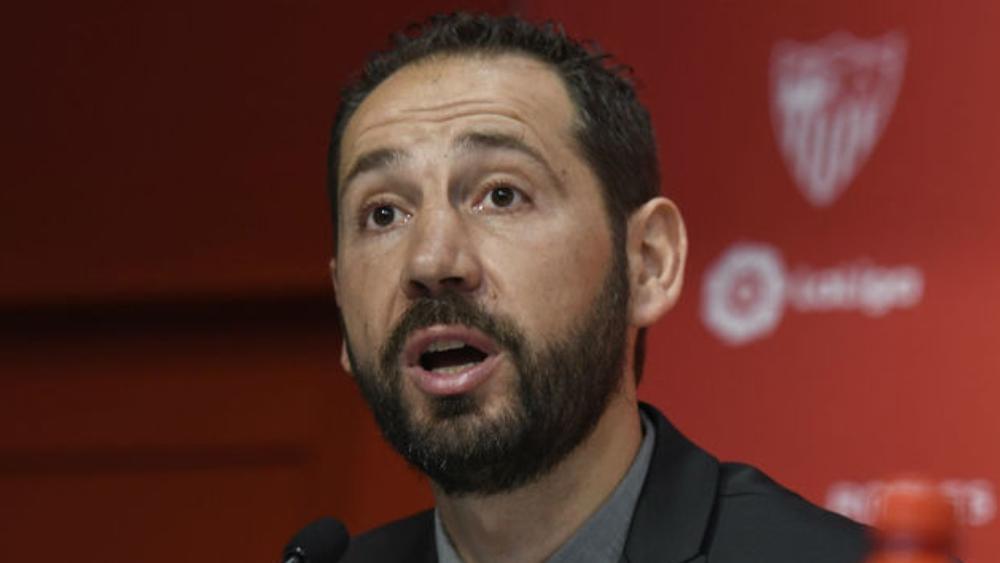 مدرب إشبيلية يعترف بتفوق ريال مدريد تكتيكياً