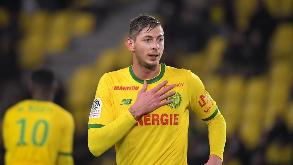 شرطة بريطانيا تعلن وقف البحث عن طائرة الأرجنتيني سالا