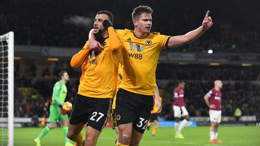 سايس يسجل مجدداً في الدوري الإنجليزي.. ويُساهم في انتصار فريقه بثلاثية