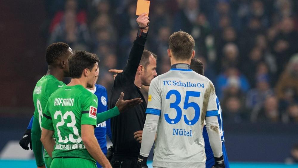 الاتحاد الألماني يعلن عقوبة حارس مرمى شالكه