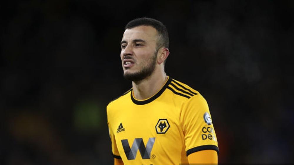 جماهير ولفرهامبتون تُهلِّلُ سعادةً باقتراب تجديد عقد سايس