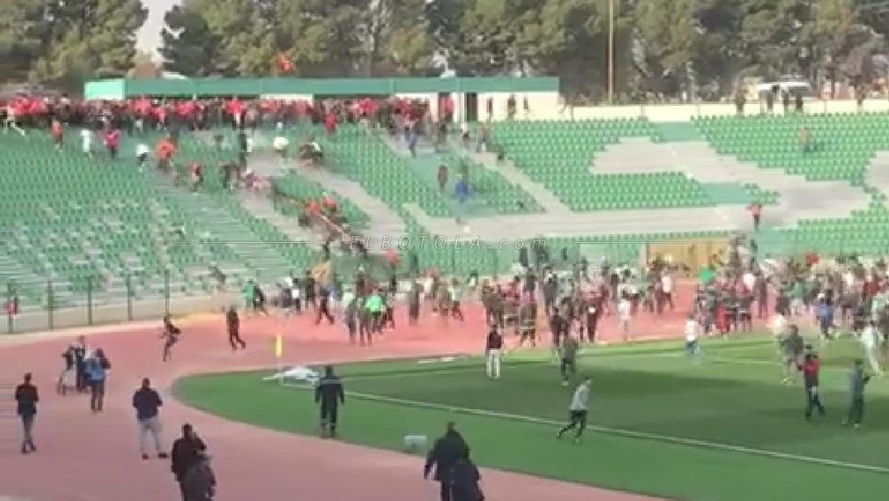 "ديربي الشرق" في وجدة يعيد للأذهان مجزرة "بورسعيد" المصرية!