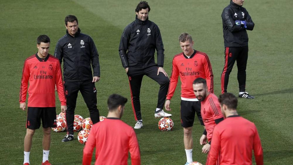 سولاري يستدعي 21 لاعبا لمواجهة أياكس