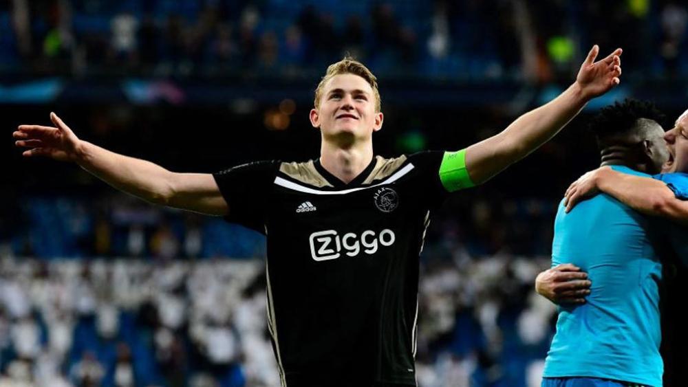 أداء دي ليخت أمام ريال مدريد استهوى الجيران، ومبلغ ضخم لضمه