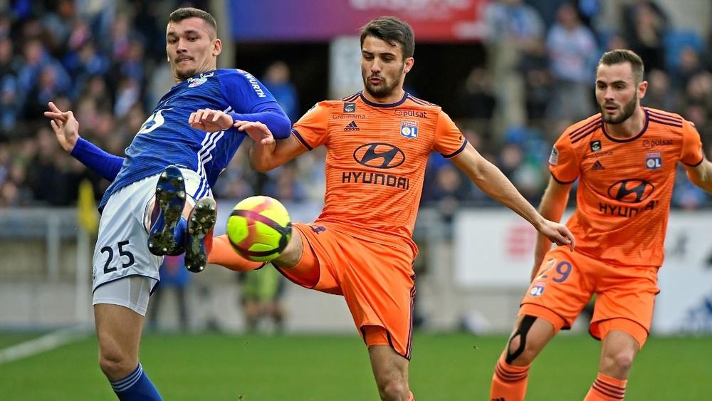 ضربتين موجعتين لليون قبل مواجهة برشلونة