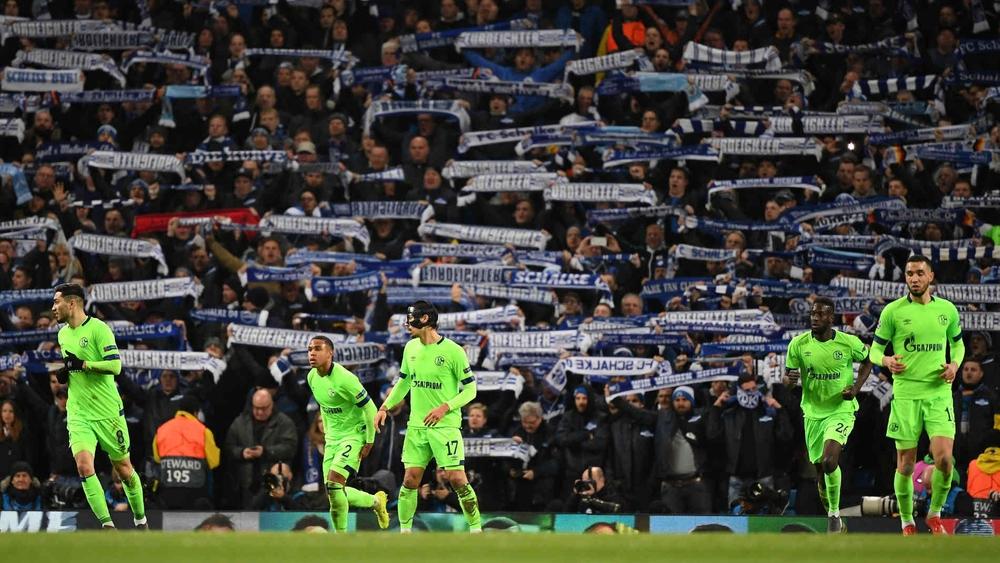 جمهور شالكه يعود عبر طائرة خصمه اللدود دورتمود إلى ألمانيا