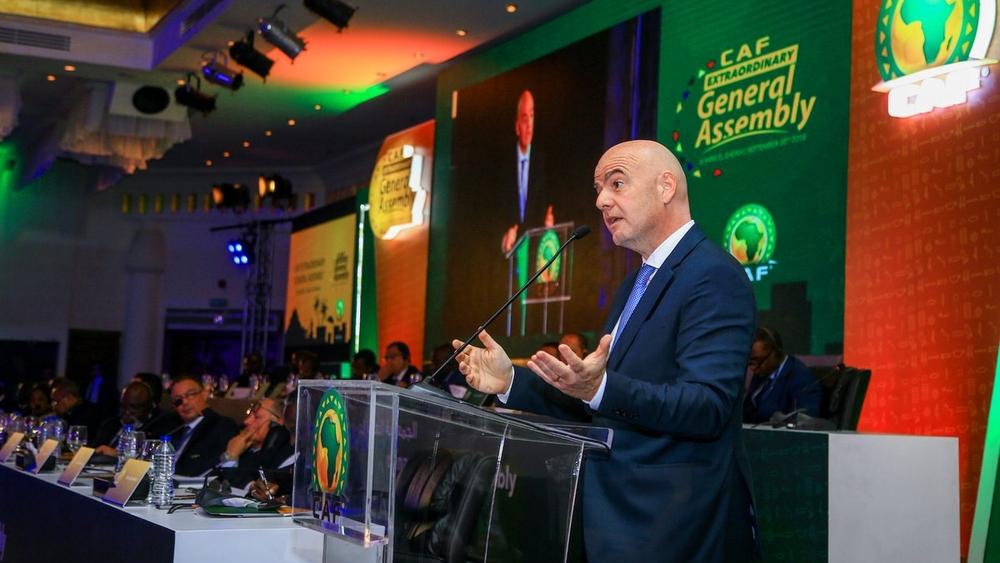 إنفانتينو وأحمد يحضران قرعة بطولة أمم أفريقيا