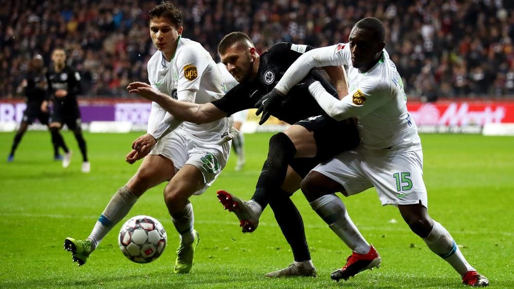 فولفسبورج يواجه آينتراخت فرانكفورت في الصين