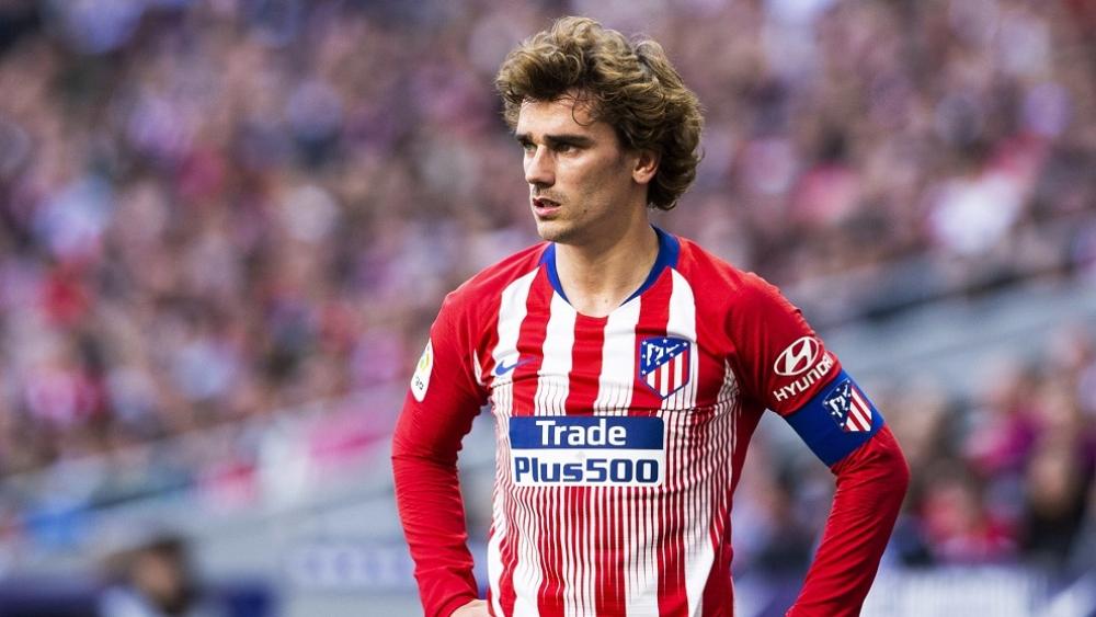 غريزمان غير مرحب به في برشلونة "فهو يلعب في نفس مركز ميسي"