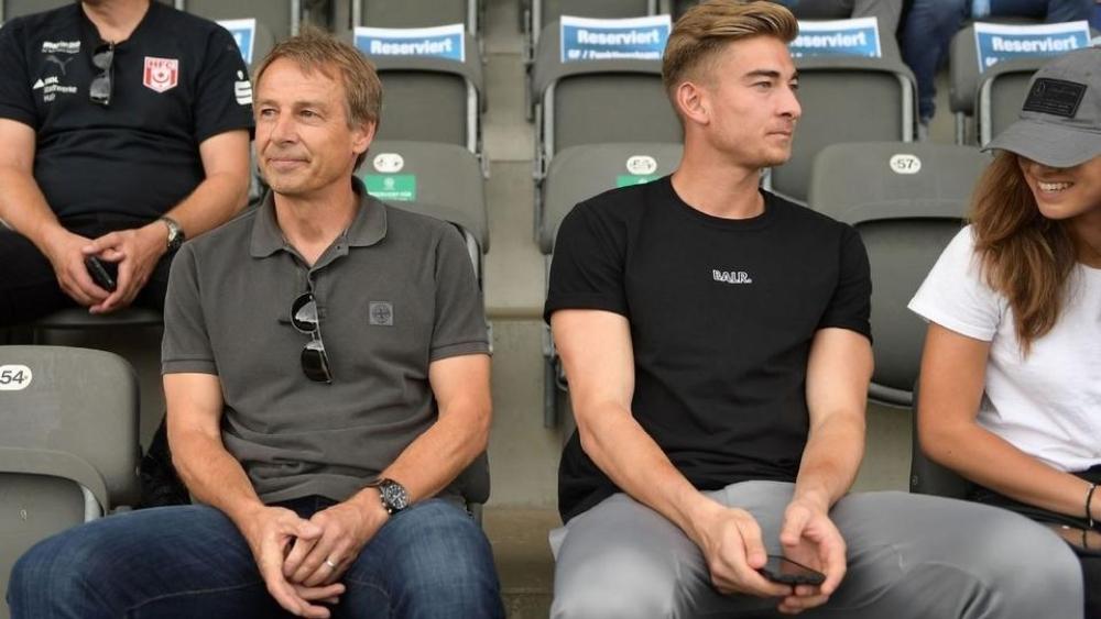 كلينسمان ينفي اقترابه من العودة إلى البوندسليجا