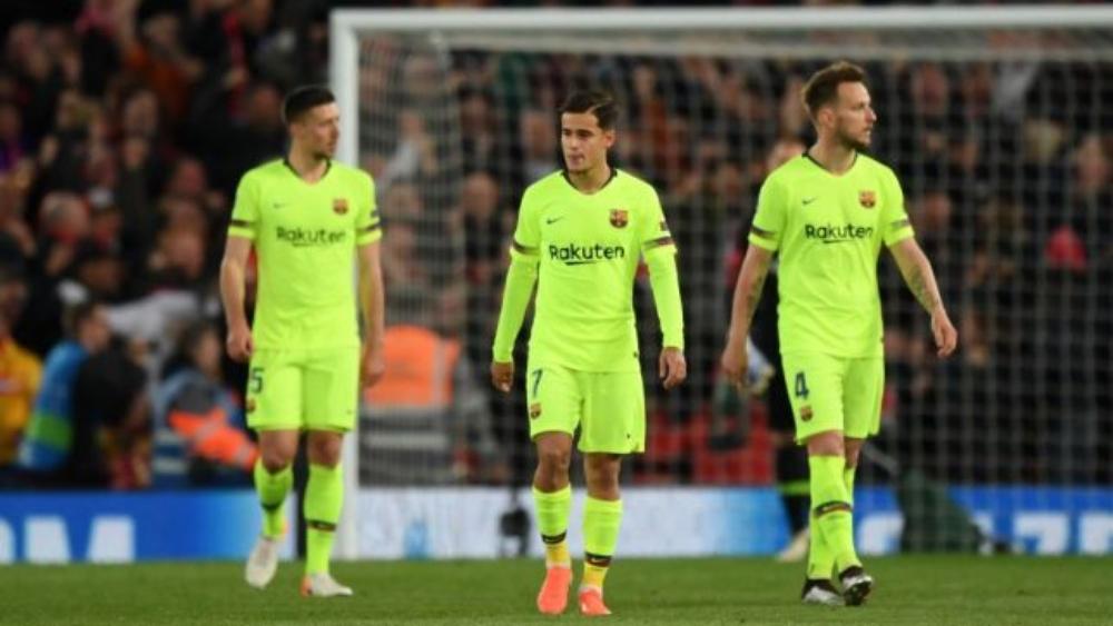 أنصار برشلونة في قمة الغضب.. لاعب يخرج للاحتفال بعدما أُُهين برباعية في الأنفيلد!