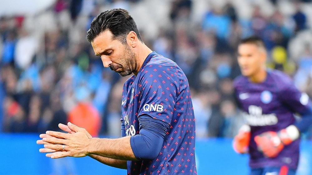 باريس سان جرمان لا ينوي تجديد عقد بوفون.. الحارس الإيطالي في طريقه للاعتزال