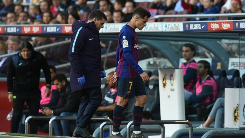 رسمياً | برشلونة يعلن إصابة كوتينيو ويكشف مدة غيابه