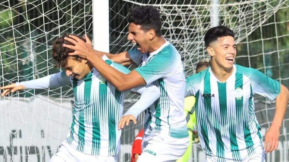 البطولة الوطنية لأقل من 17 سنة: الرجاء تنتصر على الوداد بثلاثية في ذهاب نصف النهائي