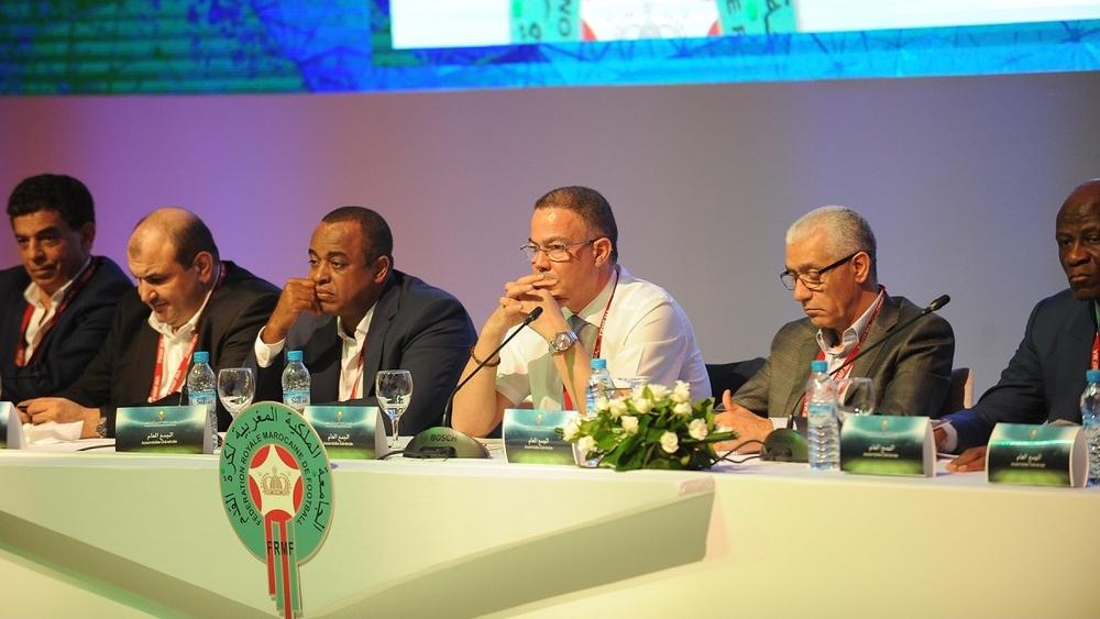 وفد مغربي يستعد للسفر إلى باريس للترافع عن ملف الوداد أمام "الكاف"