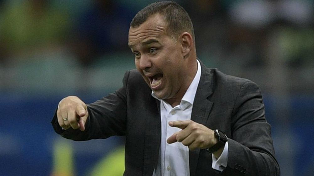 مدرب فنزويلا: حققنا نتيجة تاريخية أمام البرازيل.. وتحيا تقنية الـ"VAR"