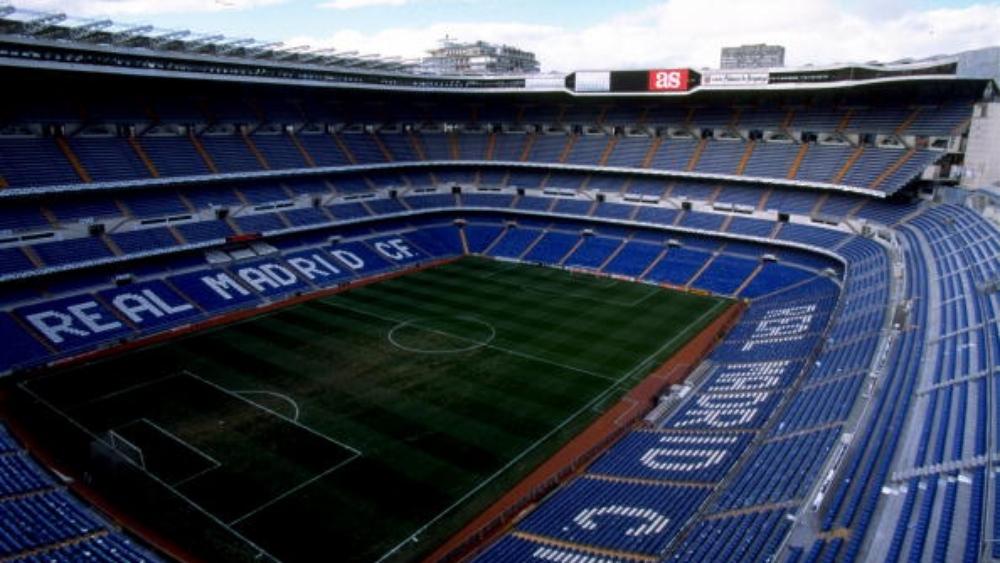 ريال مدريد يطلب الابتعاد مؤقتًا عن "السانتياجو بيرنابيو"