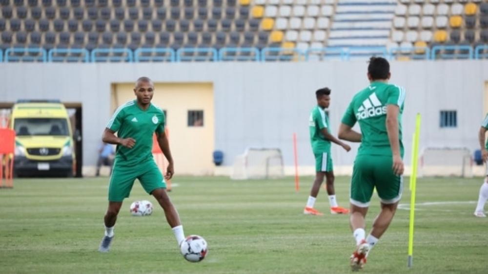 براهيمي ينضم لزملائه في التدريبات قبل لقاء الكوت ديفوار