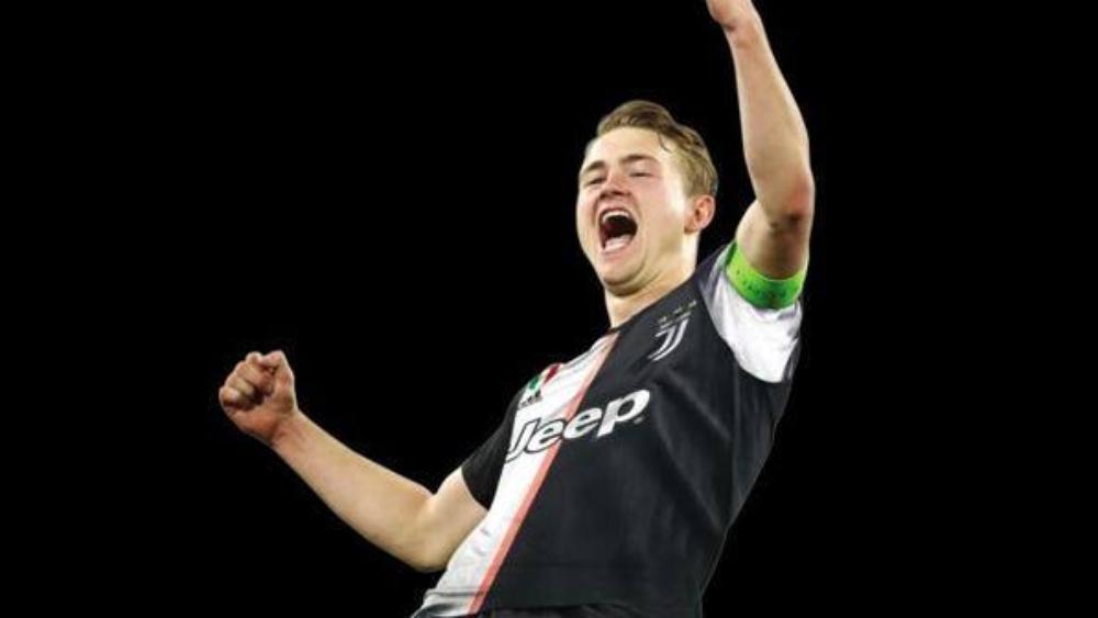 تم الاتفاق على كل شيء.. دي ليخت أصبح لاعباً في صفوف يوفنتوس