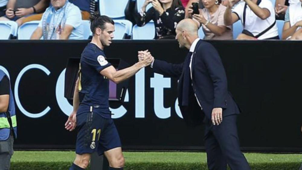 زيدان متراجعًا: بيل سوف يبقى في ريال مدريد