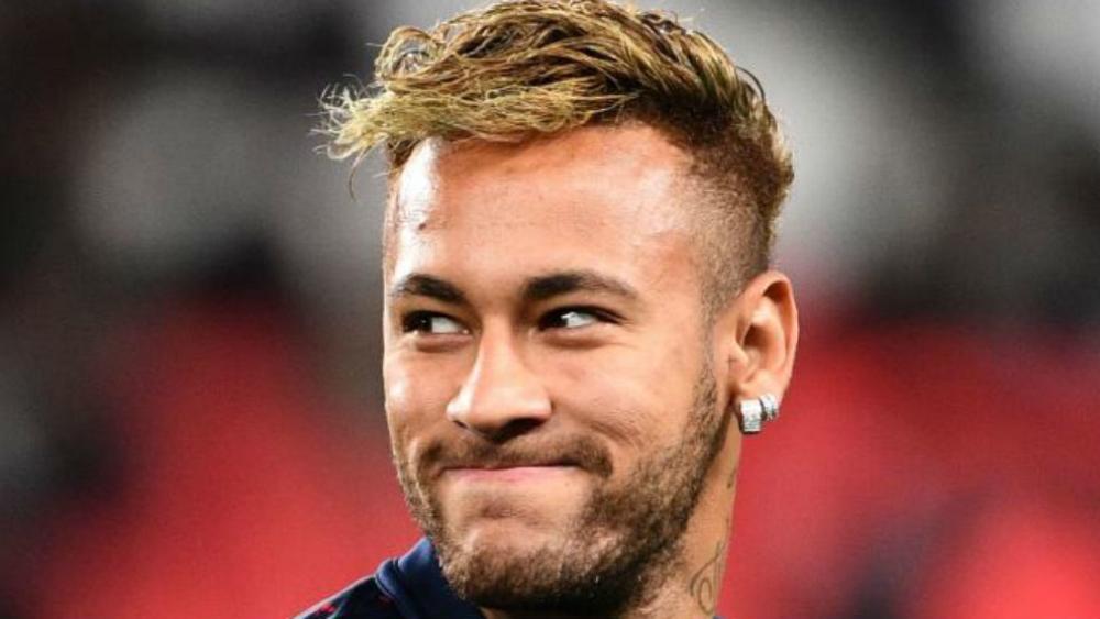 صحيفة فرنسية تكشف تفاصيل عرض برشلونة الأخير لضم نيمار