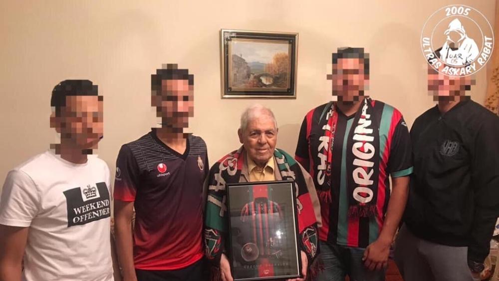 بمناسبة عيد ميلاد الجيش الملكي.. "أولترا عسكري" قامت بزيارة مسجل أول هدف في تاريخ النادي