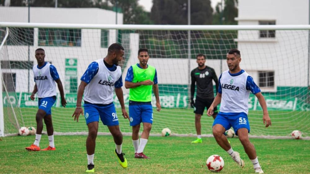 الرجاء يُجري حصته التدريبية بحضور الشاكير وغياب اللاعبين الدوليين