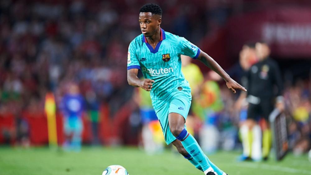 سبورتينج لشبونة ينفي ادعاءات والد موهبة برشلونة "فاتي"