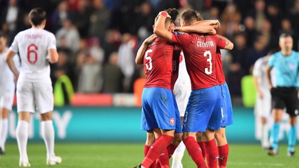 تصفيات اليورو | التشيك تطيح بإنجلترا وتزاحمها على الصدارة