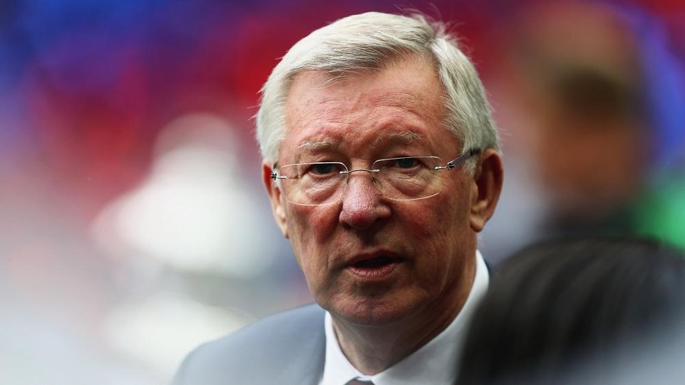 أحد وكلاء اللاعبين يتهم فيرغيسون بالتلاعب بالمباريات.. والحصول على نسب من الصفقات التي كان يبرمها