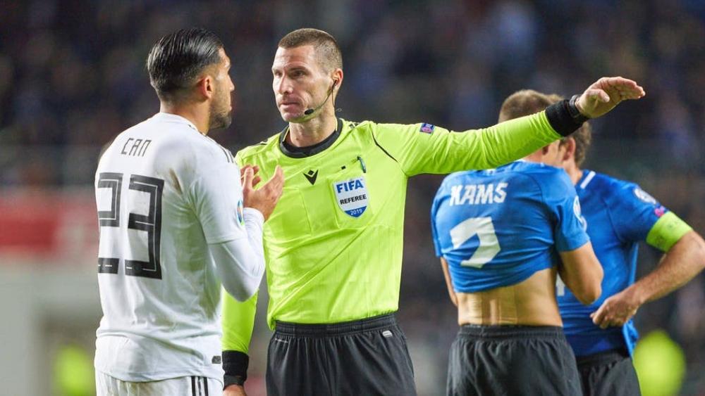 "يويفا" يوقف الألماني إيمري تشان مباراة واحدة