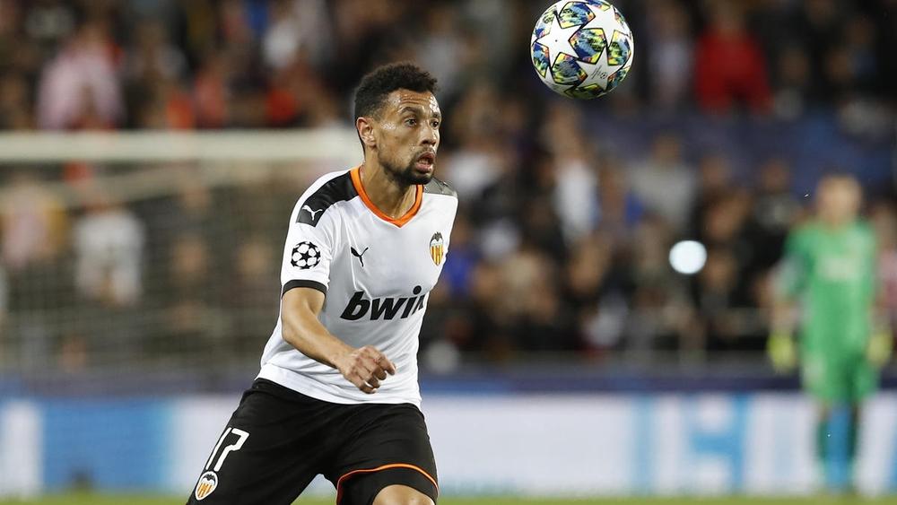 لاعب فالنسيا: "مصيرنا بين أيدينا.. والمرتدات سلاحنا أمام أياكس"