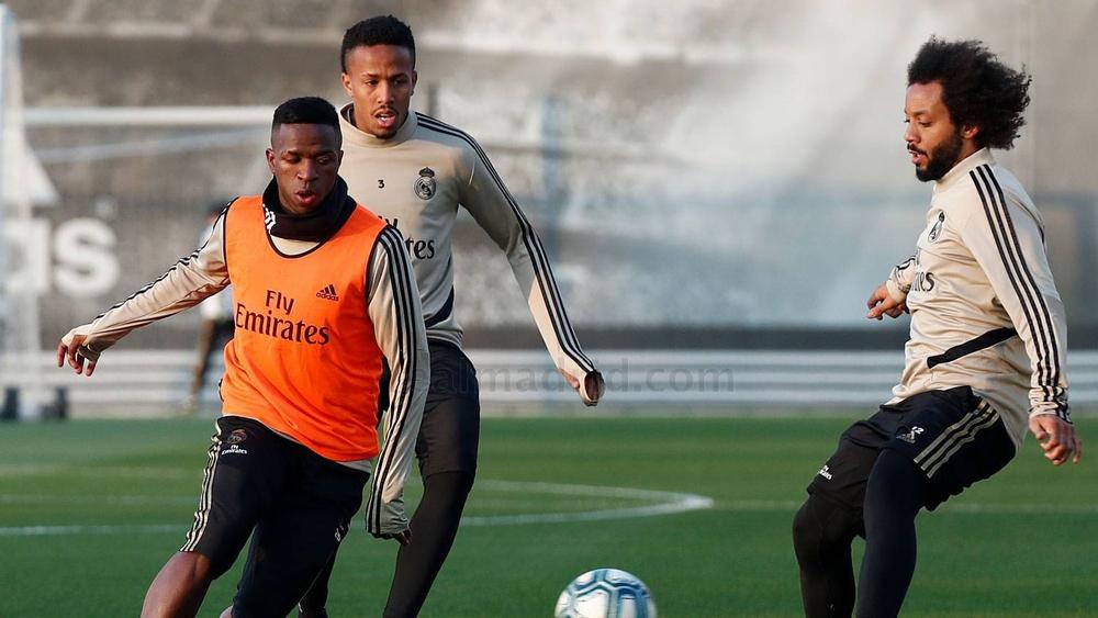 ريال مدريد يستأنف تدريباته استعدادًا لمواجهة إشبيلية